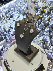 Toy halokatlari filmidan porno sahnalar